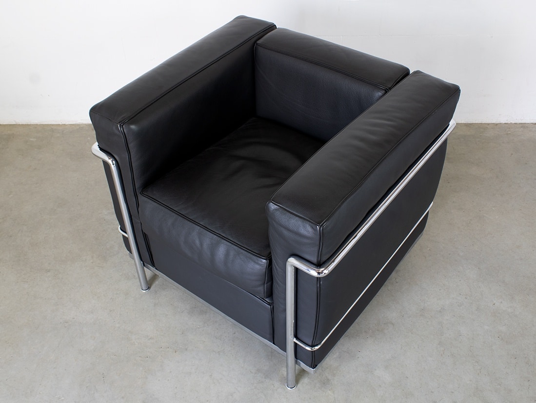 Cassina Le Corbusier LC2 fauteuil zwart 6