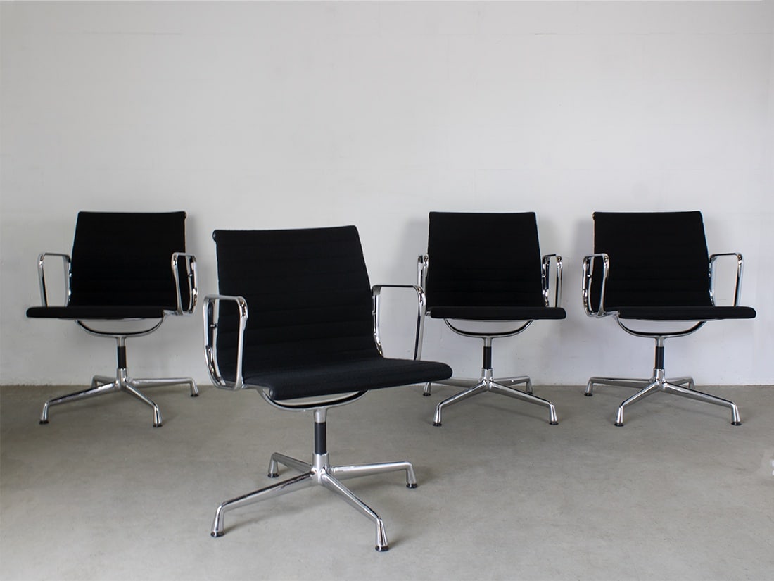 Vitra Eames EA 107 hopsak zwart 14