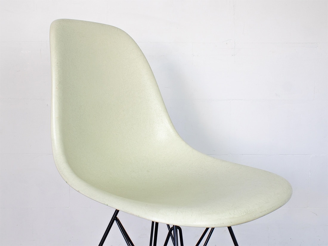 Eames DSR draadonderstel parchment 6