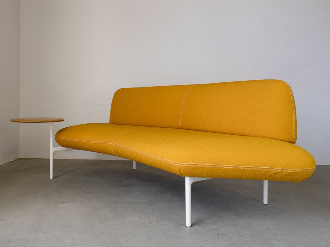 Haworth Openest Feather Sofa Patricia Urquiola geel 3