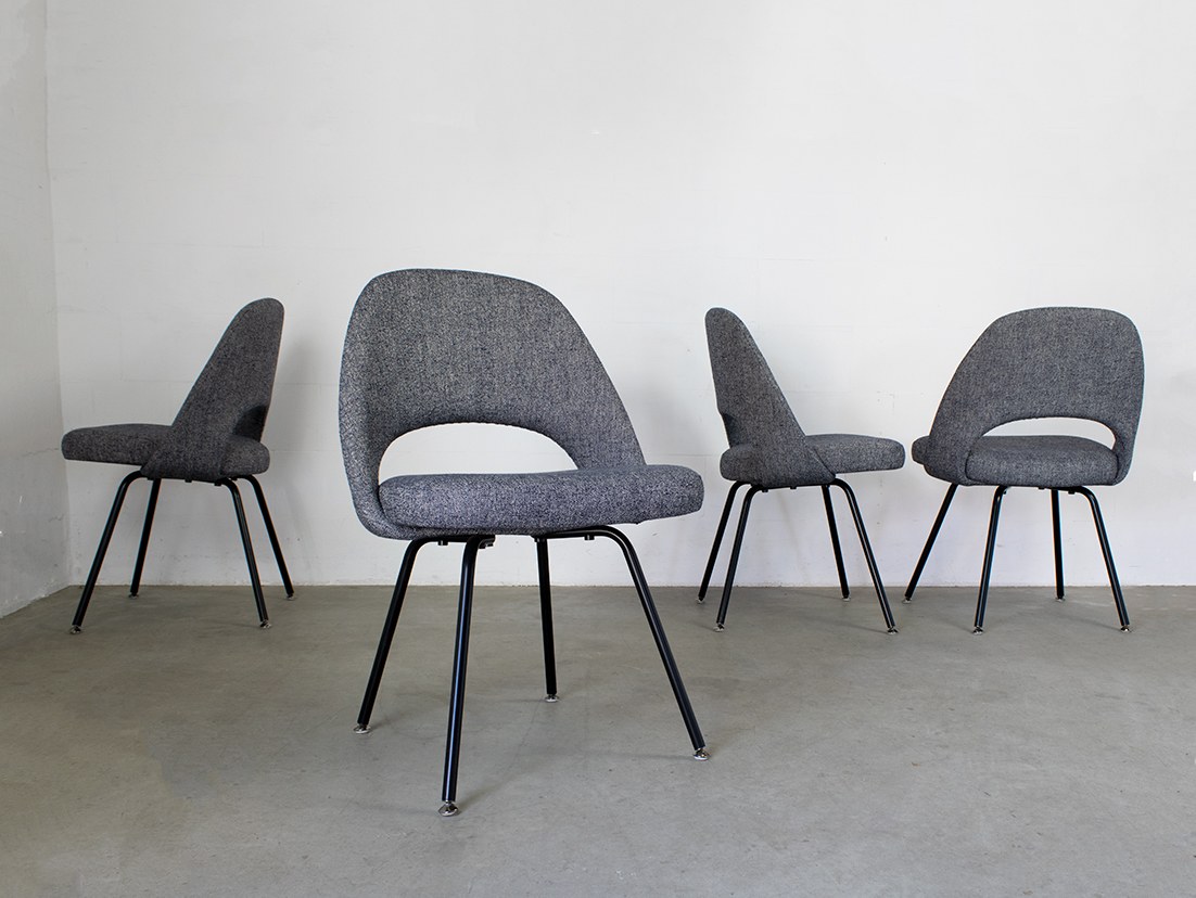 Knoll Saarinen Eetkamer stoel denim 1