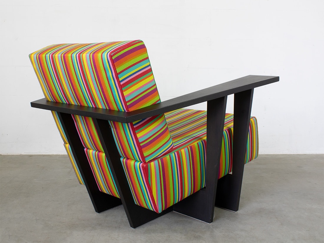 Neil David F2 armchair 3