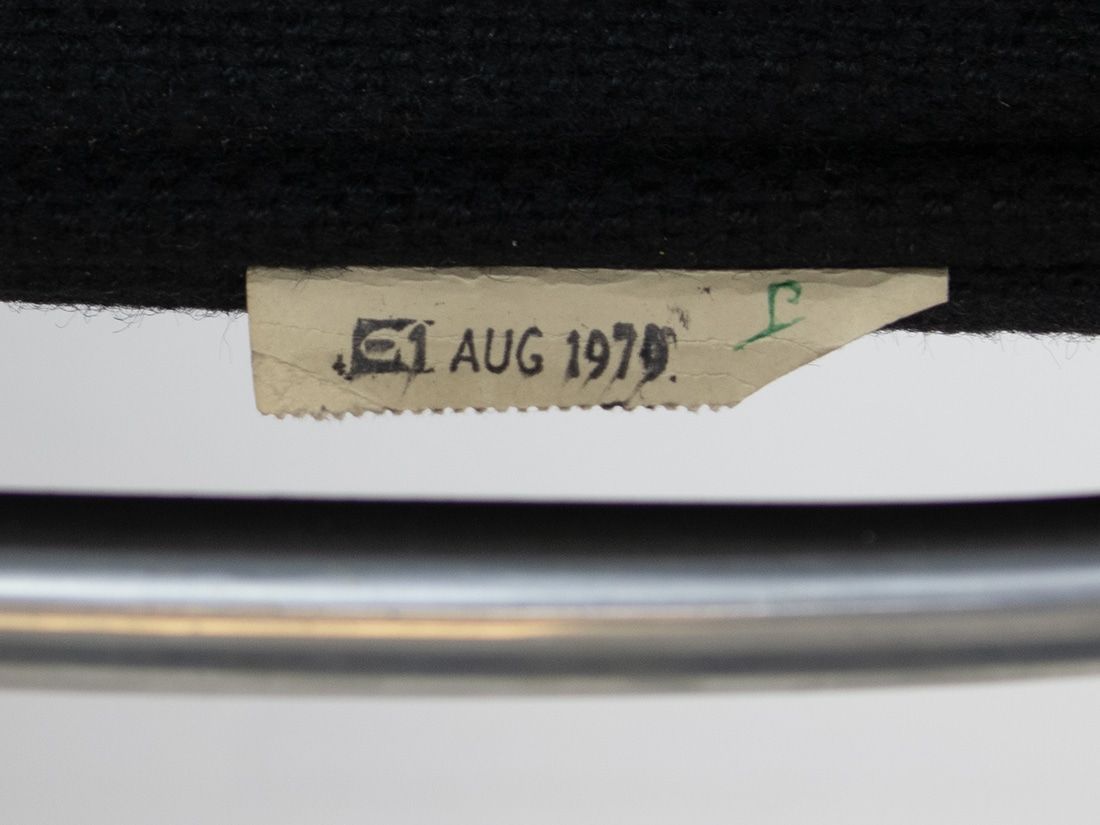 Herman Miller Eames EA 216_10