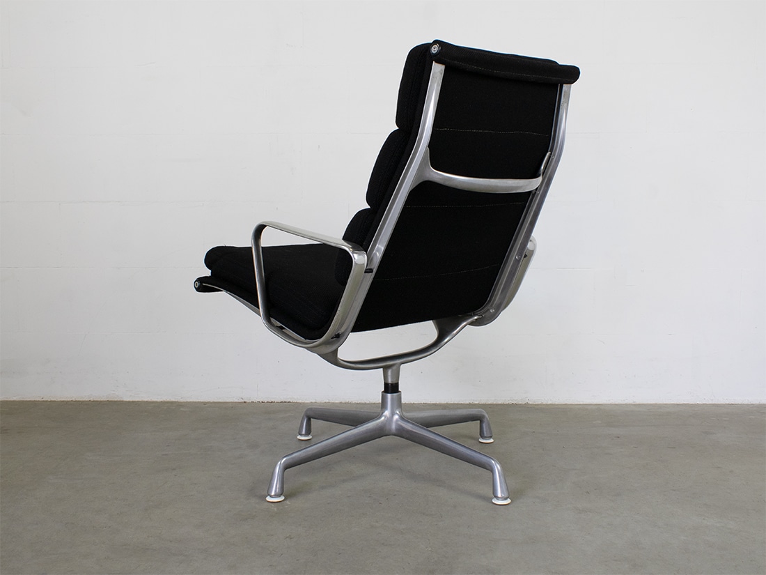 Herman Miller Eames EA 216_2