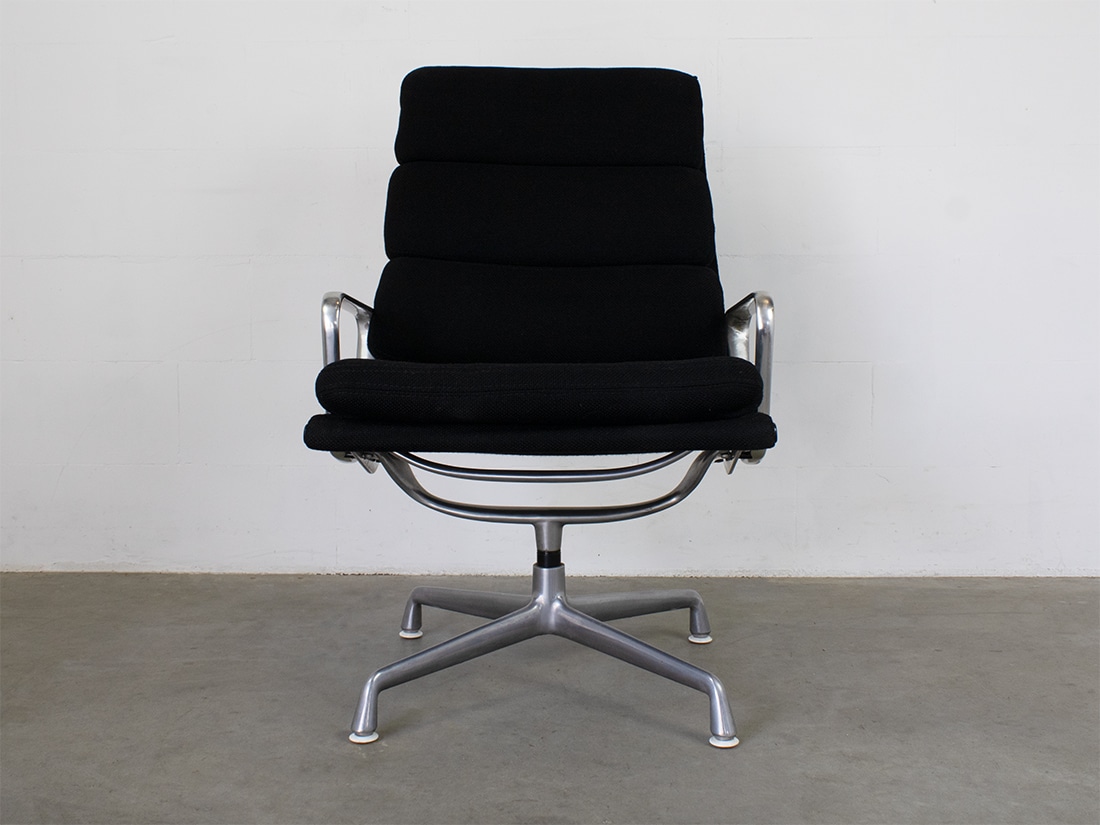 Herman Miller Eames EA 216_3