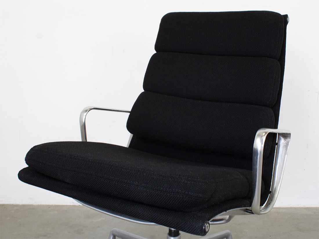 Herman Miller Eames EA 216_4