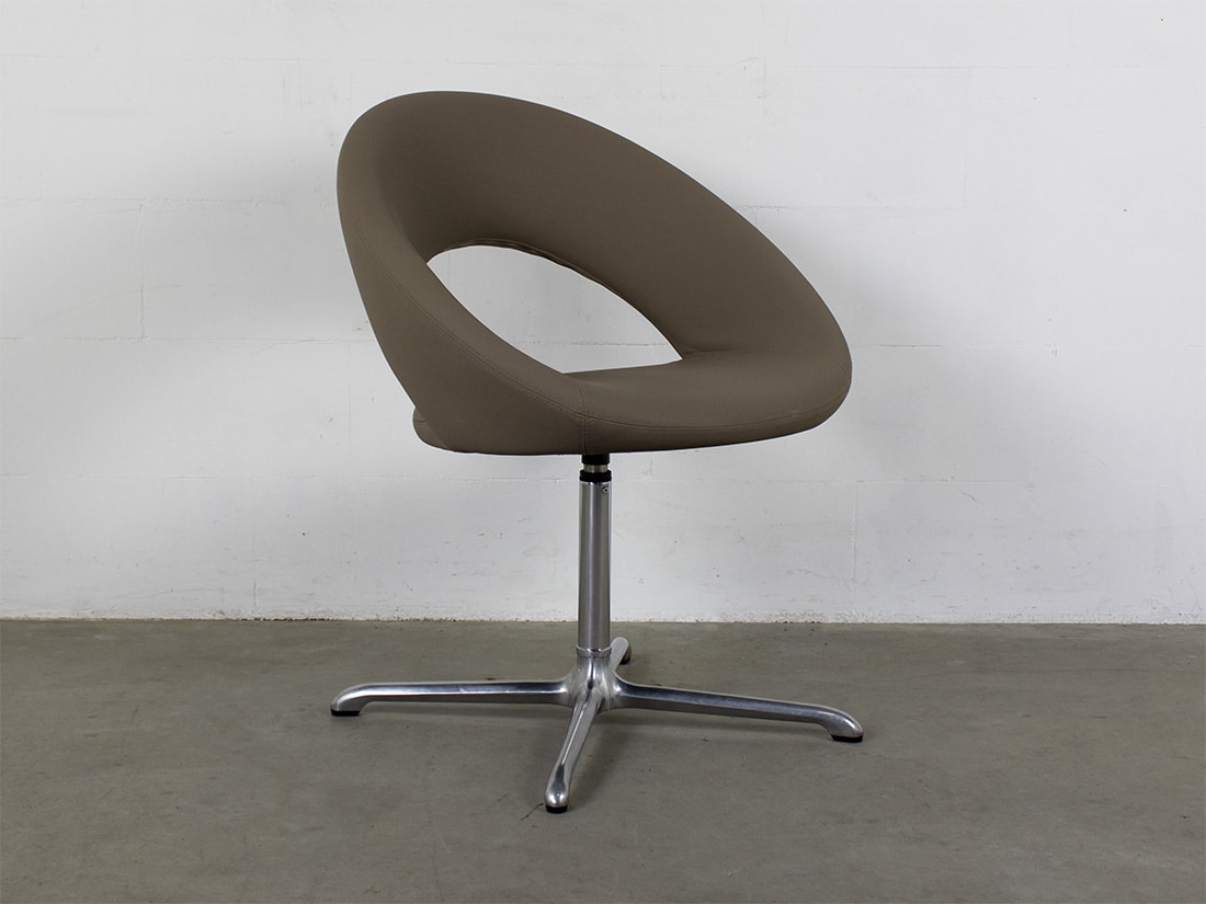 Artifort Nina Stoel Taupe Rene Holten 1