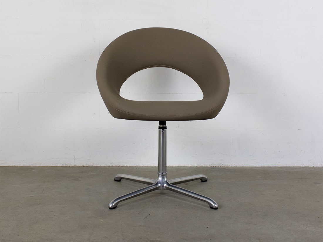 Artifort Nina Stoel Taupe Rene Holten 2