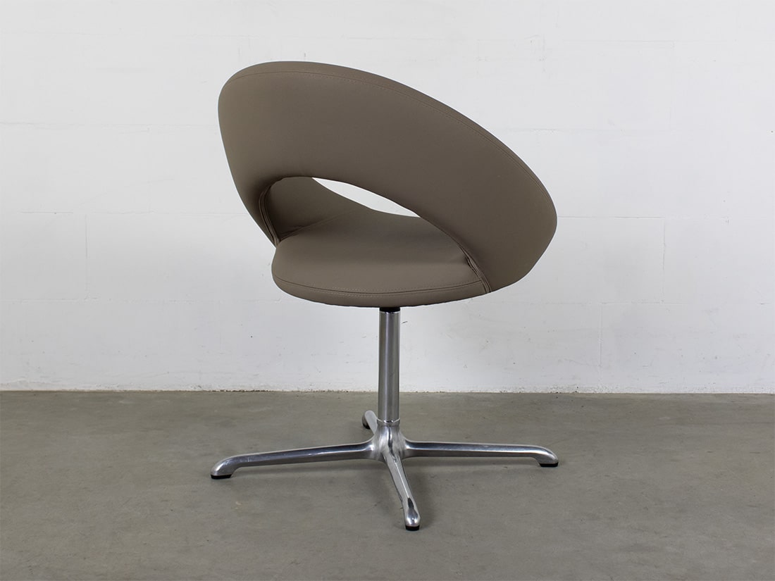 Artifort Nina Stoel Taupe Rene Holten 4